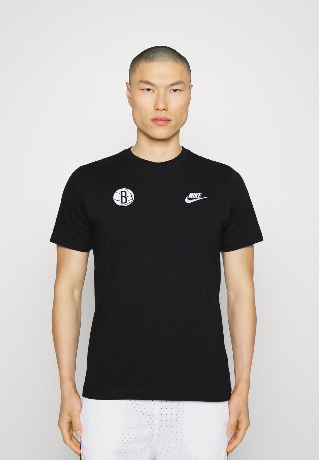 

Футболка Nike