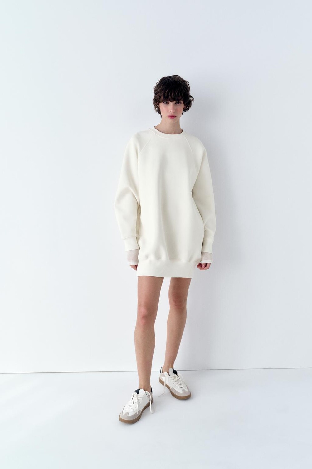 

Платье-свитшот из плюша ZARA, экрю