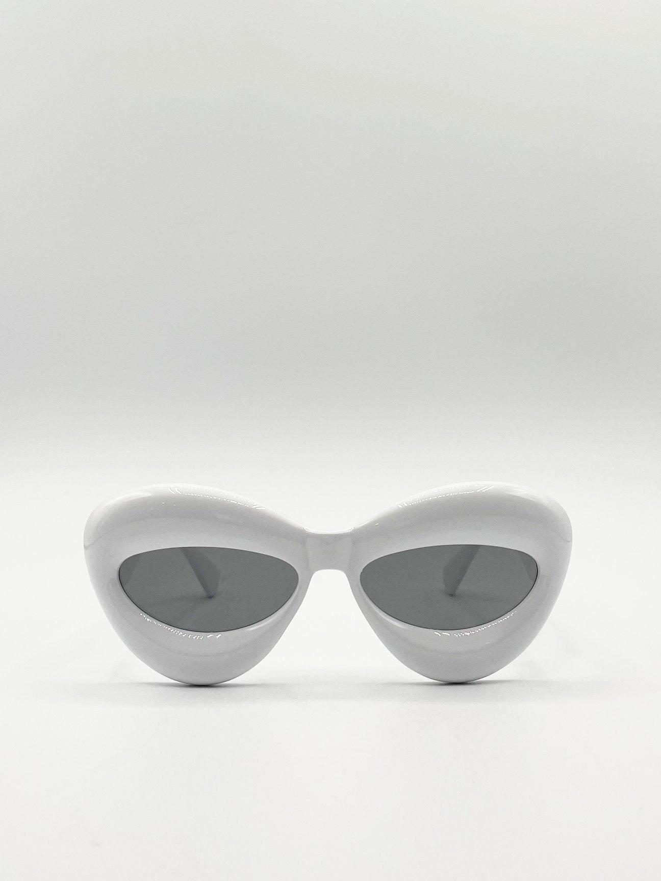 Массивные солнцезащитные очки Cateye SVNX, белый