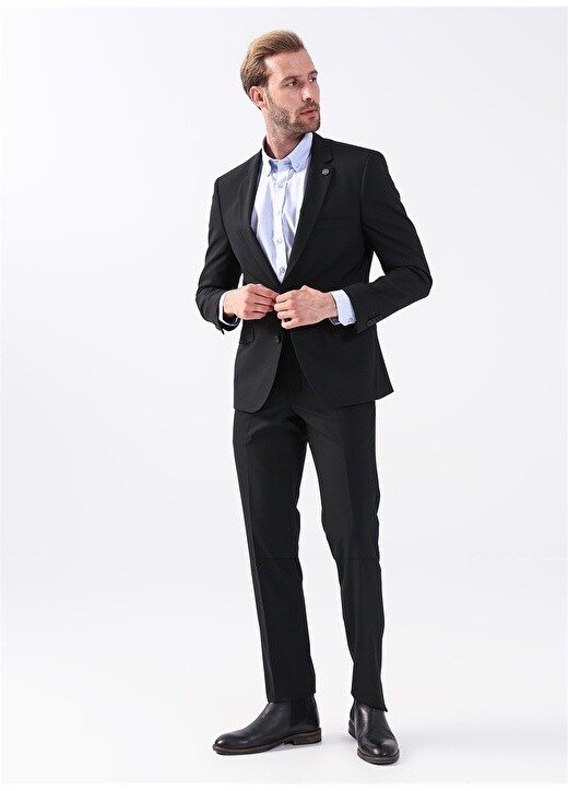 

Черный мужской костюм Slim Fit с нормальной талией Pierre Cardin