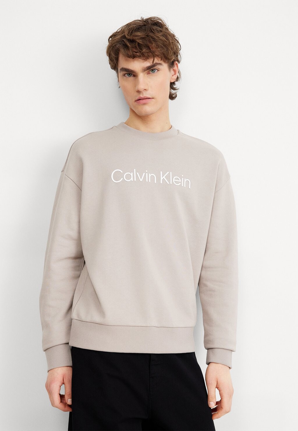 

Толстовка с капюшоном Calvin Klein