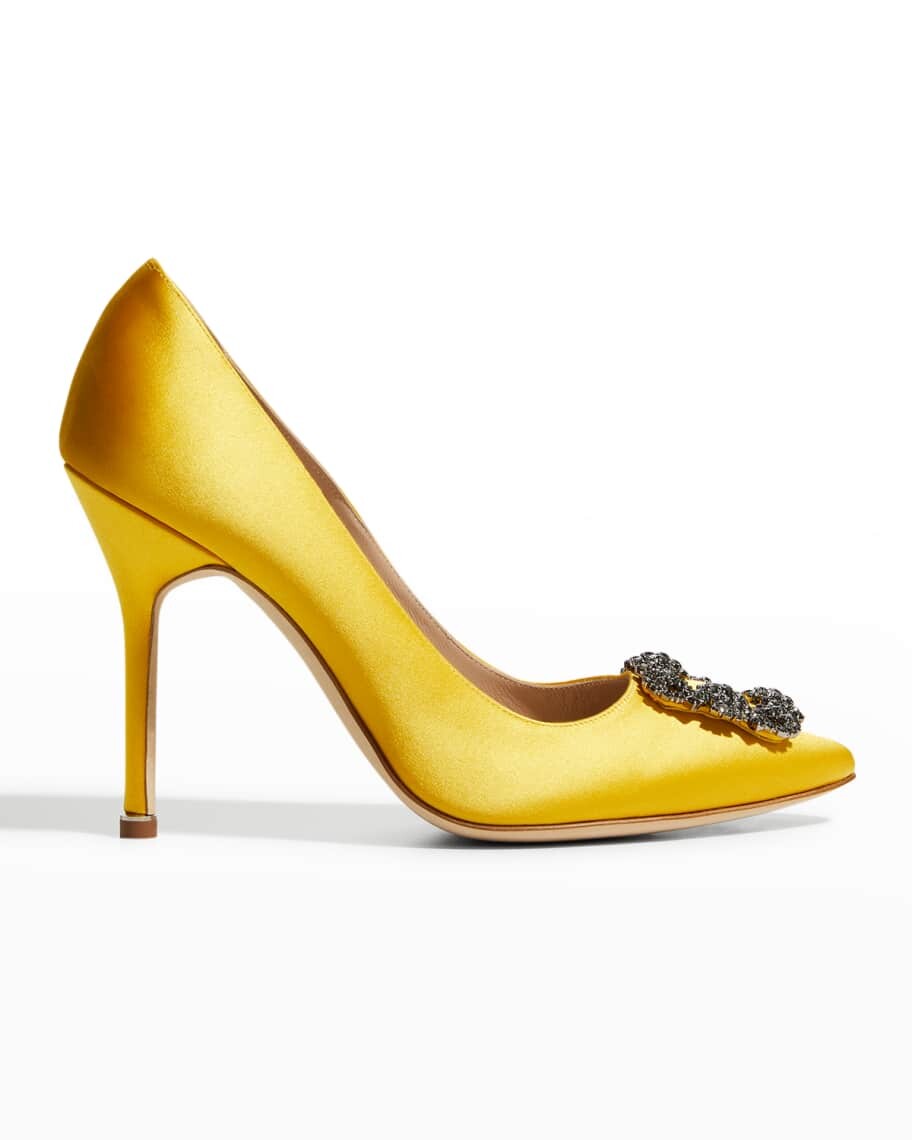 

Атласные туфли-лодочки Hangisi с кристаллической пряжкой Manolo Blahnik