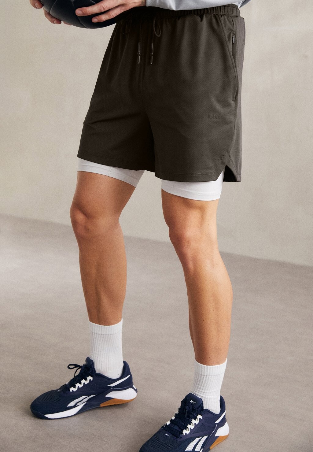 

Спортивные шорты STRIDE ICANIWILL, цвет charcoal