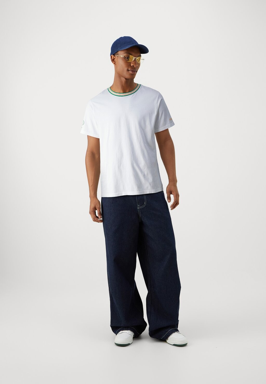 

Принт на футболке Tee DOCKERS, белый