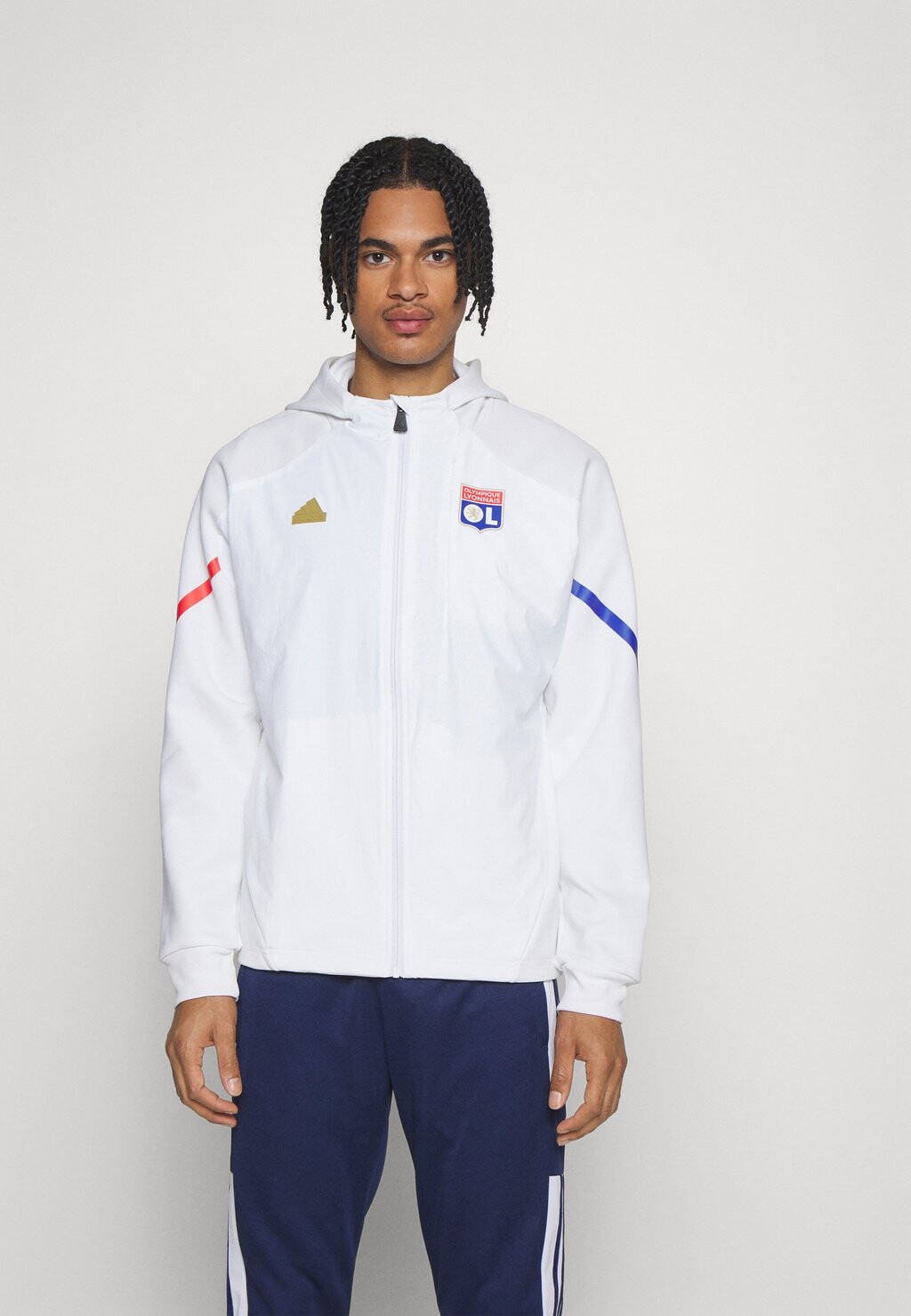 

Спортивная куртка Adidas