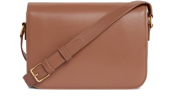 

Средняя сумка Triomphe из блестящей телячьей кожи Celine
