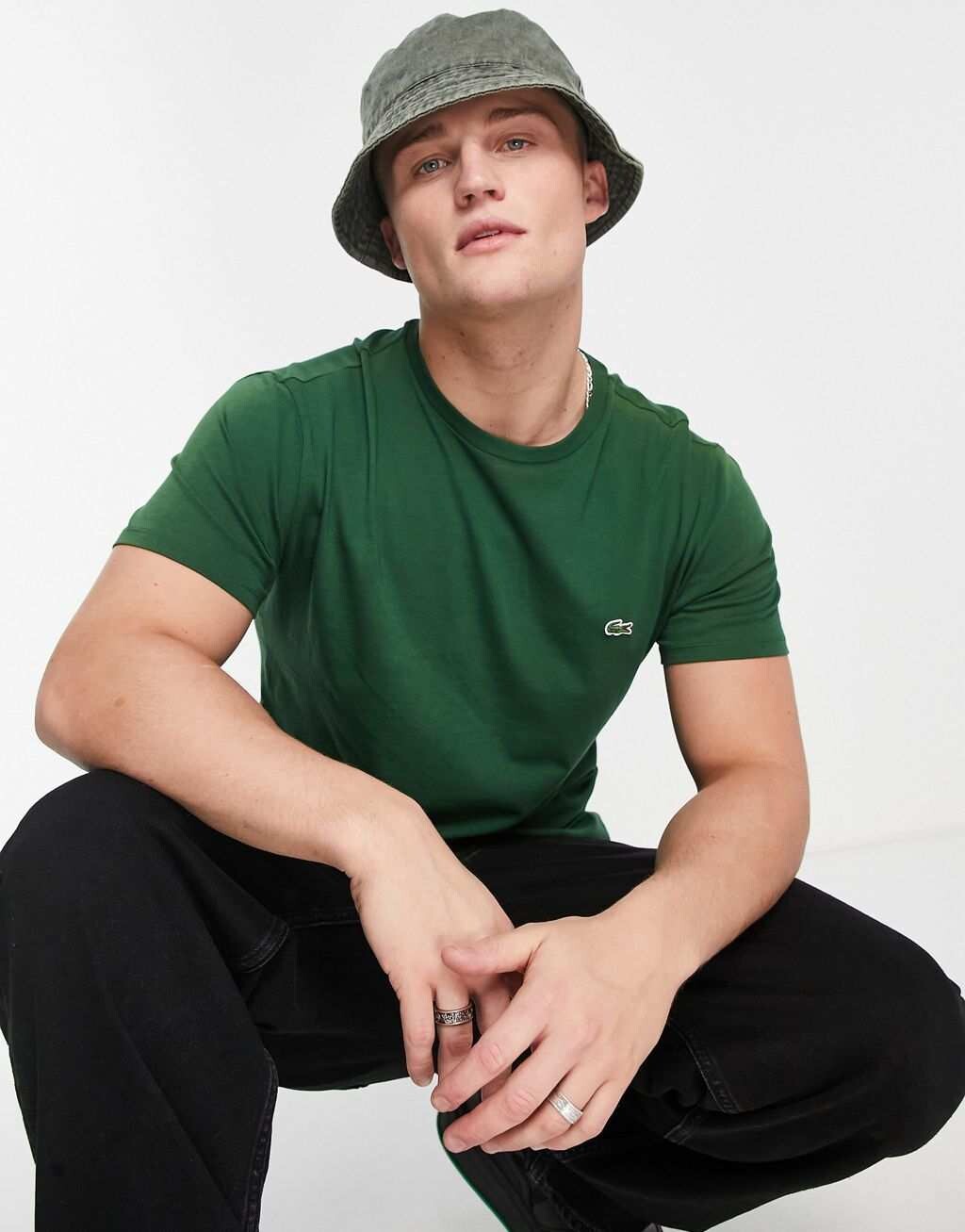 

Зеленая футболка с логотипом Lacoste