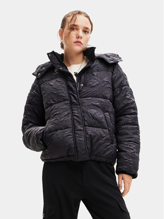 

Пуховик стандартного кроя Desigual, черный