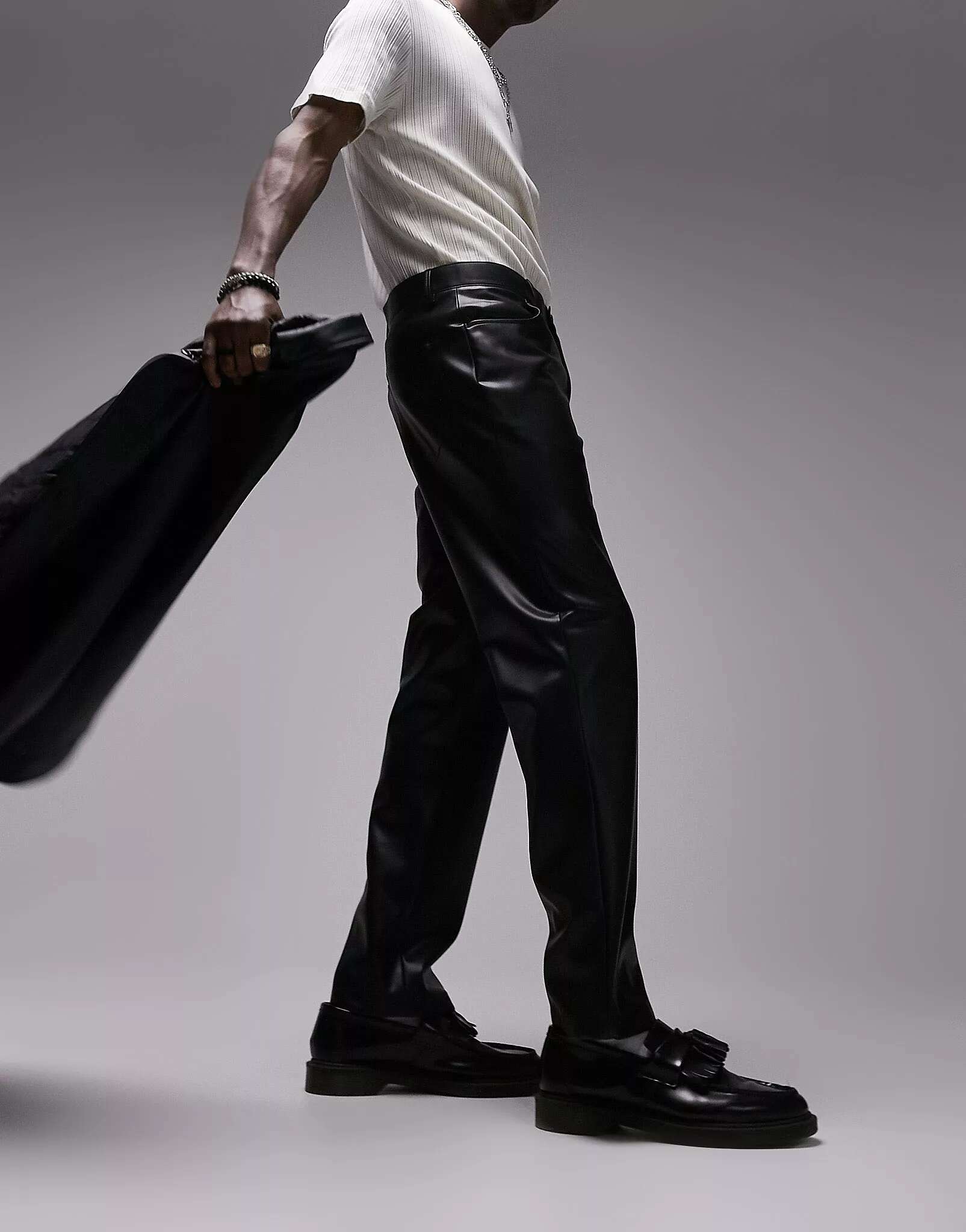 Черные прямые брюки из искусственной кожи Topman