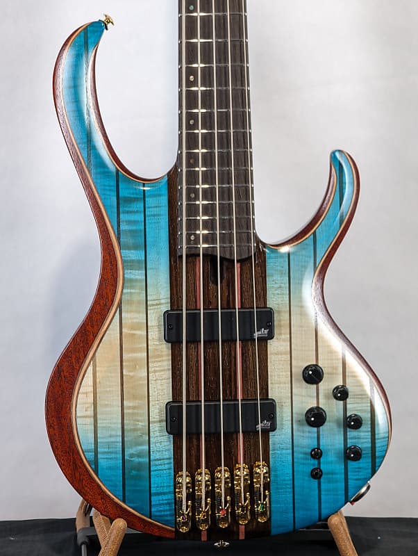 Басс гитара Ibanez BTB1935 Caribbean Islet Low Gloss 5-String Bass Guitar w/ Gig Bag