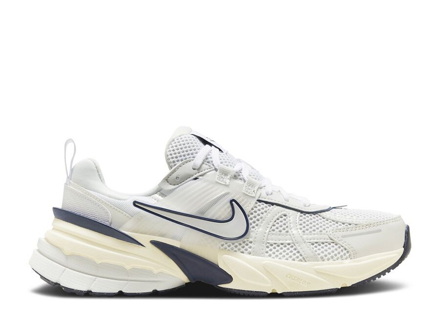 

Кроссовки Nike Wmns V2K Run 'White Midnight Navy', белый
