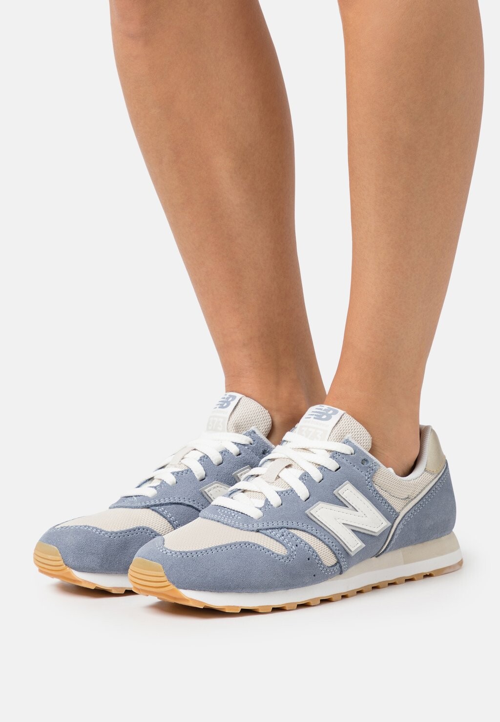 

Кроссовки New Balance