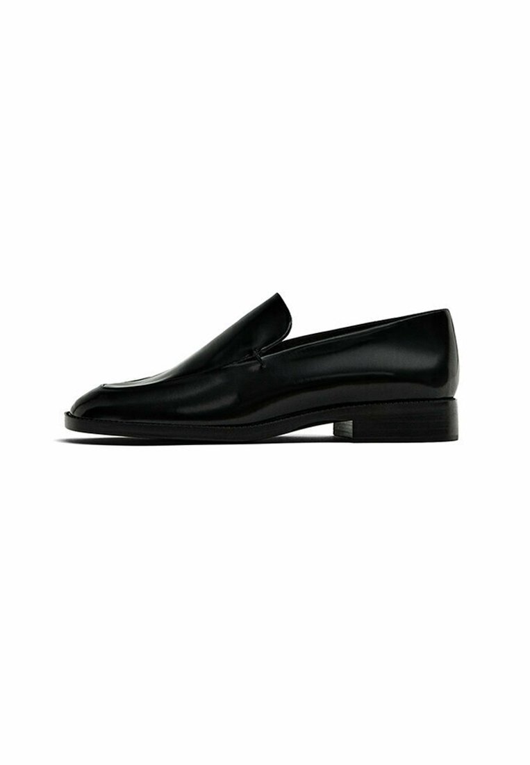 

Слипоны Square-Toe Loafers Massimo Dutti, черный