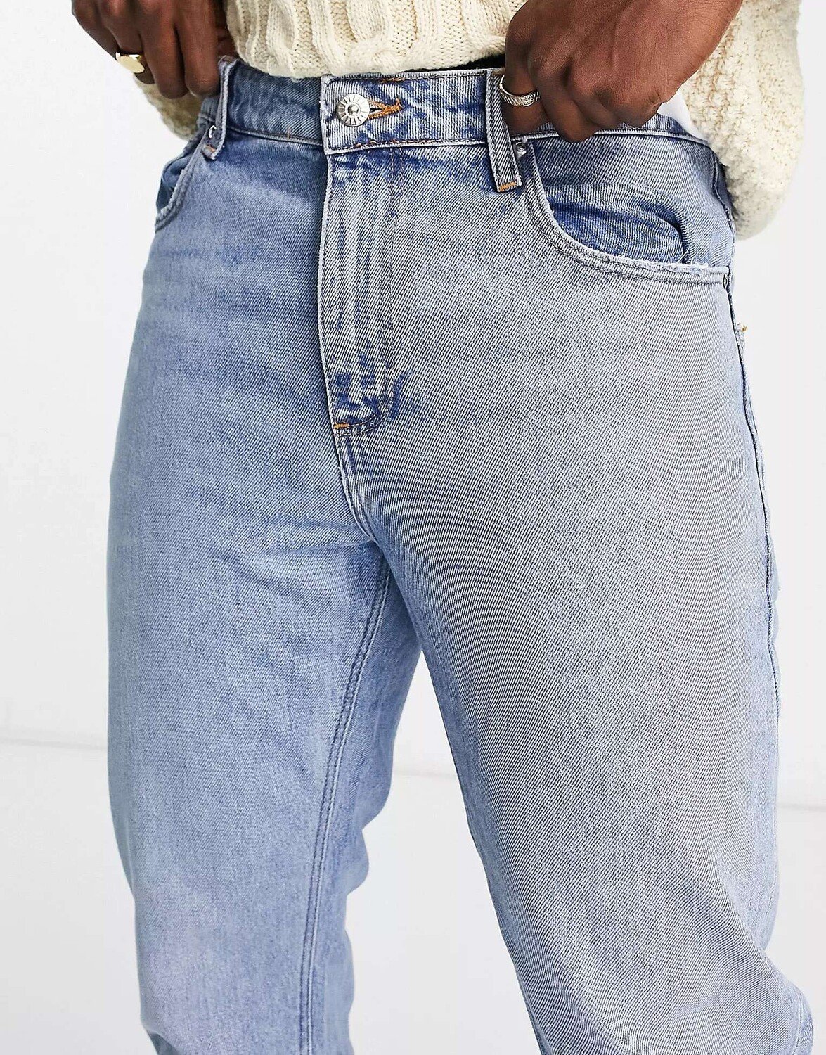 

Классические жесткие джинсы голубого цвета ASOS