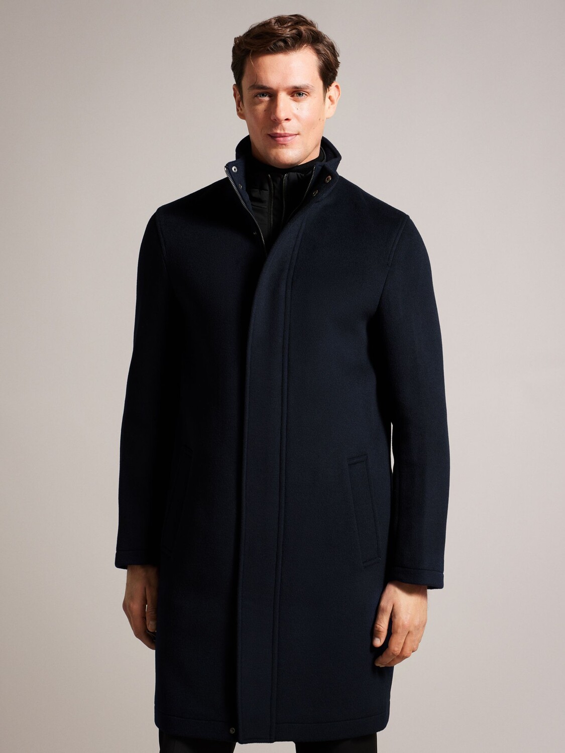 

Пальто Ederson из смесовой шерсти с воротником-воронкой Ted Baker, темно-синий