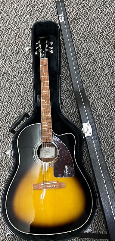 

Акустическая гитара Epiphone J-15 EC Deluxe Acoustic Electric Guitar with Hardshell Case - Sunburst