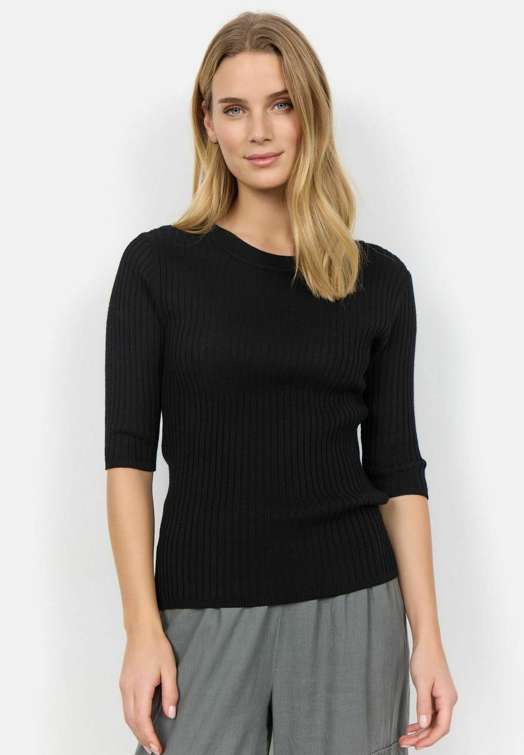 цена Вязаный свитер DOLLIE Soyaconcept, цвет black