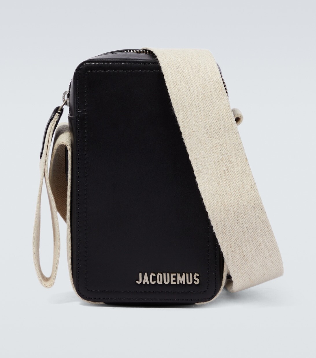 

Вертикальная кожаная сумка Le Cuerda Jacquemus, черный