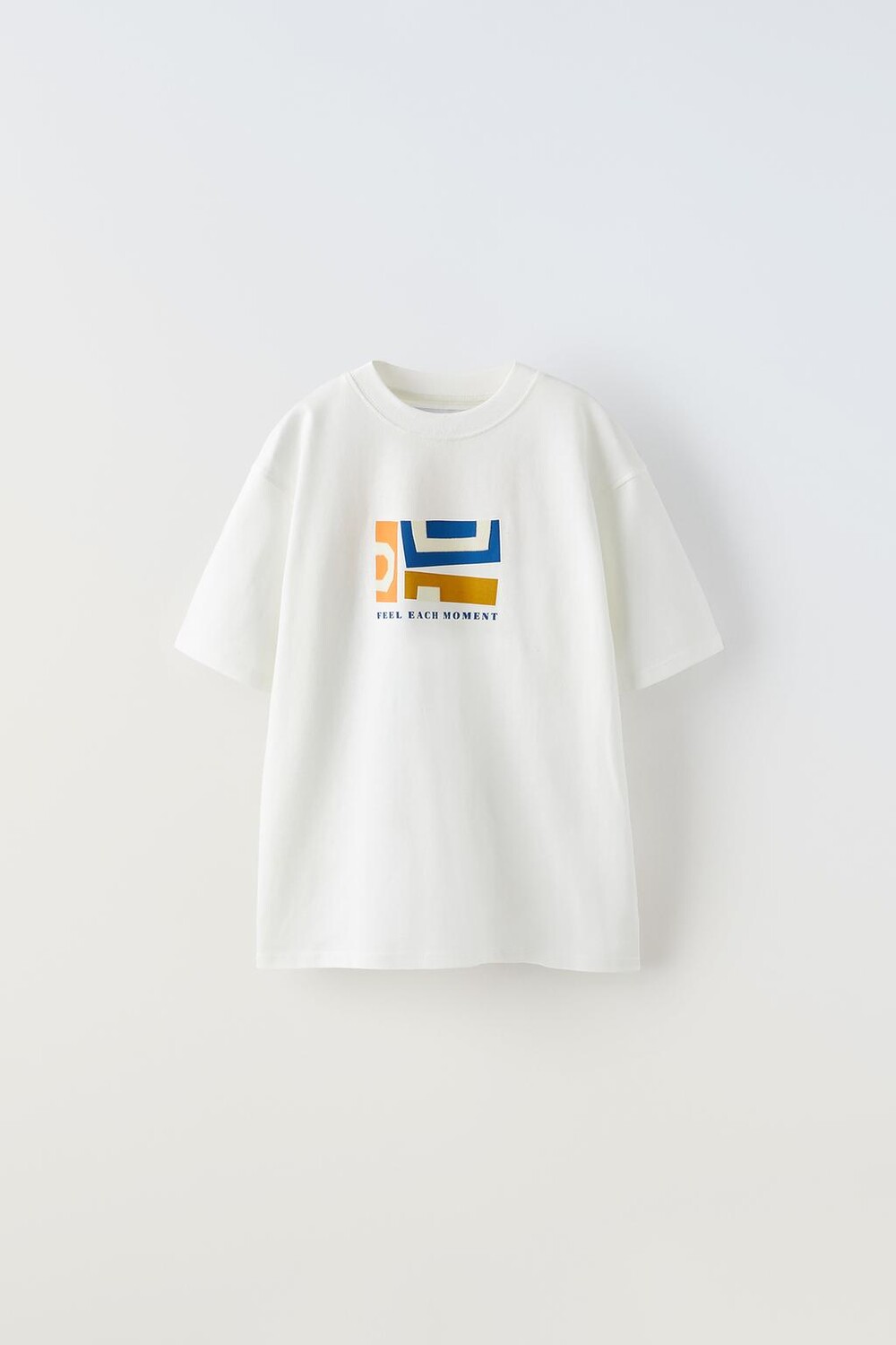 

Футболка с принтной графикой ZARA, экрю
