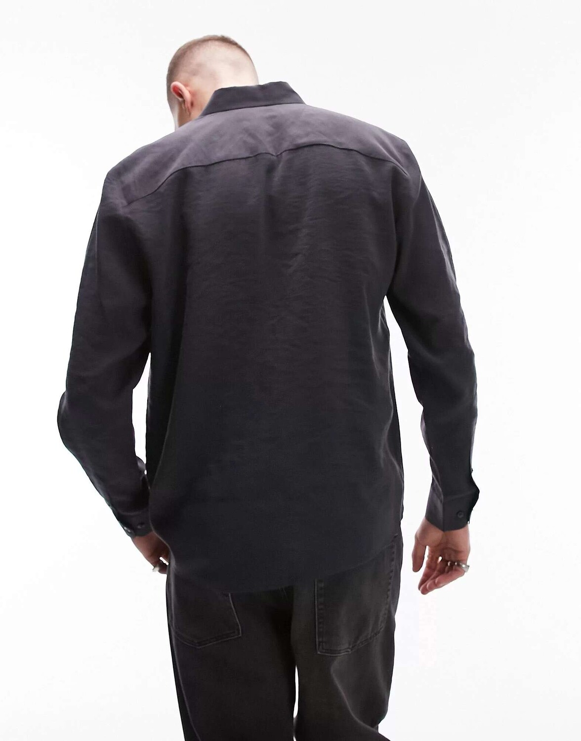 

Черная струящаяся рубашка из модала с длинными рукавами Topman