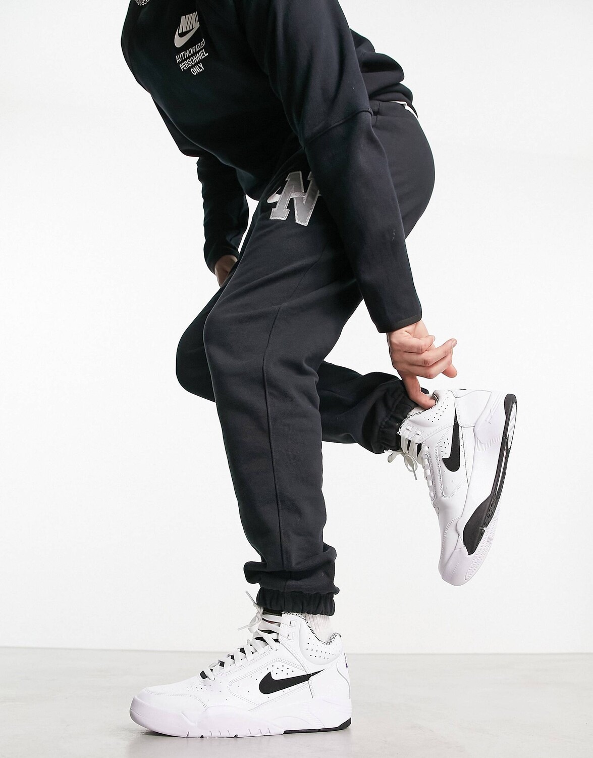 

Белые кожаные кроссовки Nike Air Flight Mid, Белый