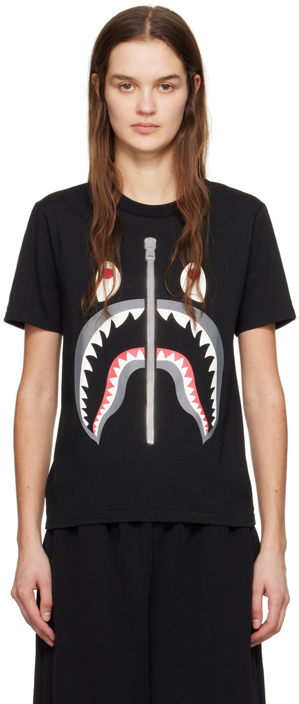 

Футболка «Черная акула» Bape