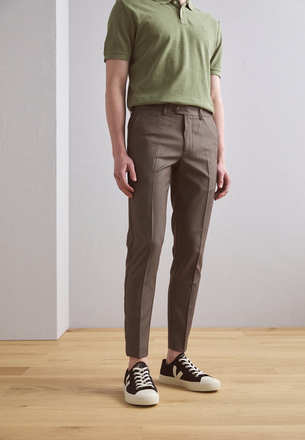 

Брюки Club Pants Lindbergh, цвет dark sand