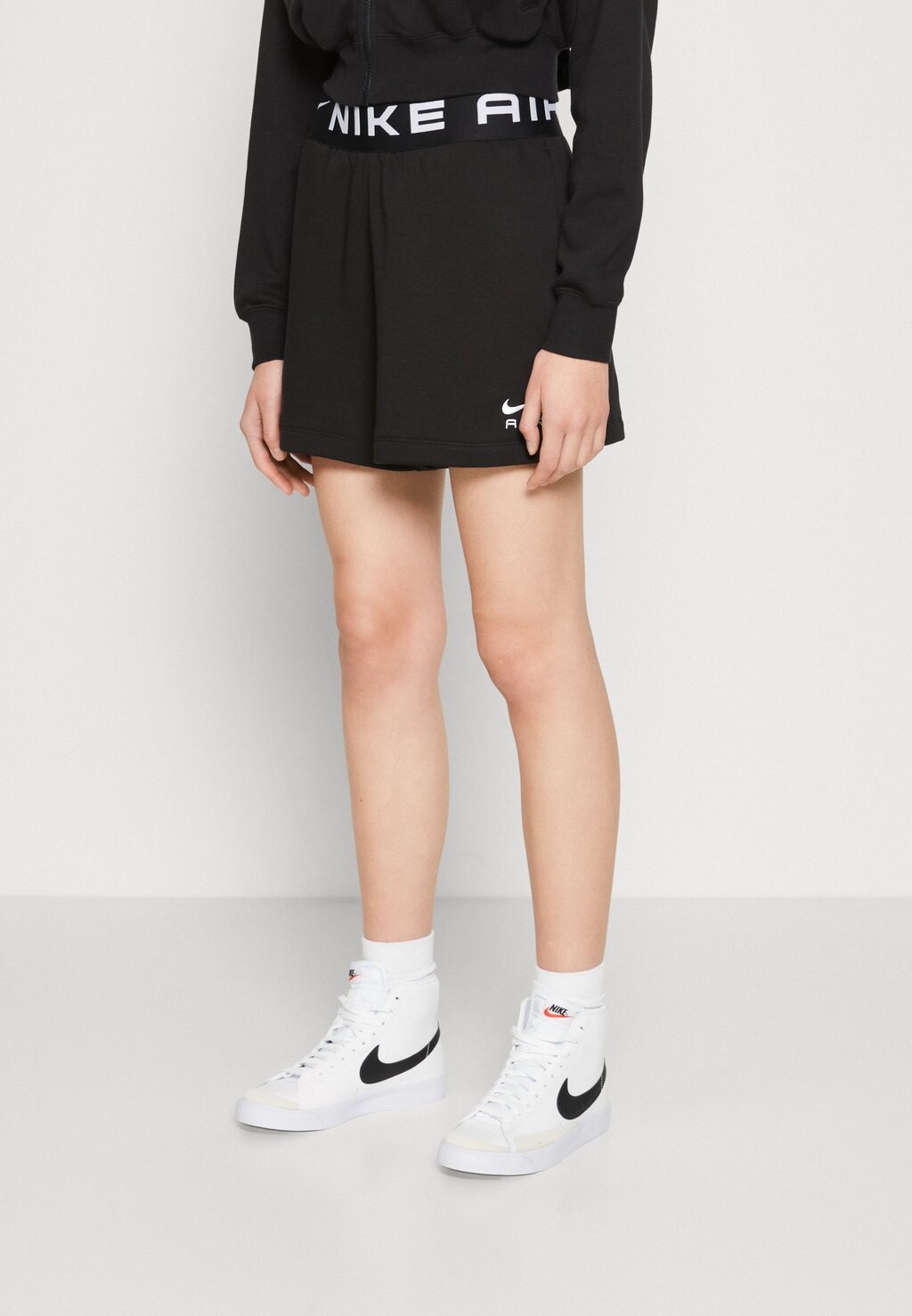 

Спортивные брюки Nike, черно-белый, Черный