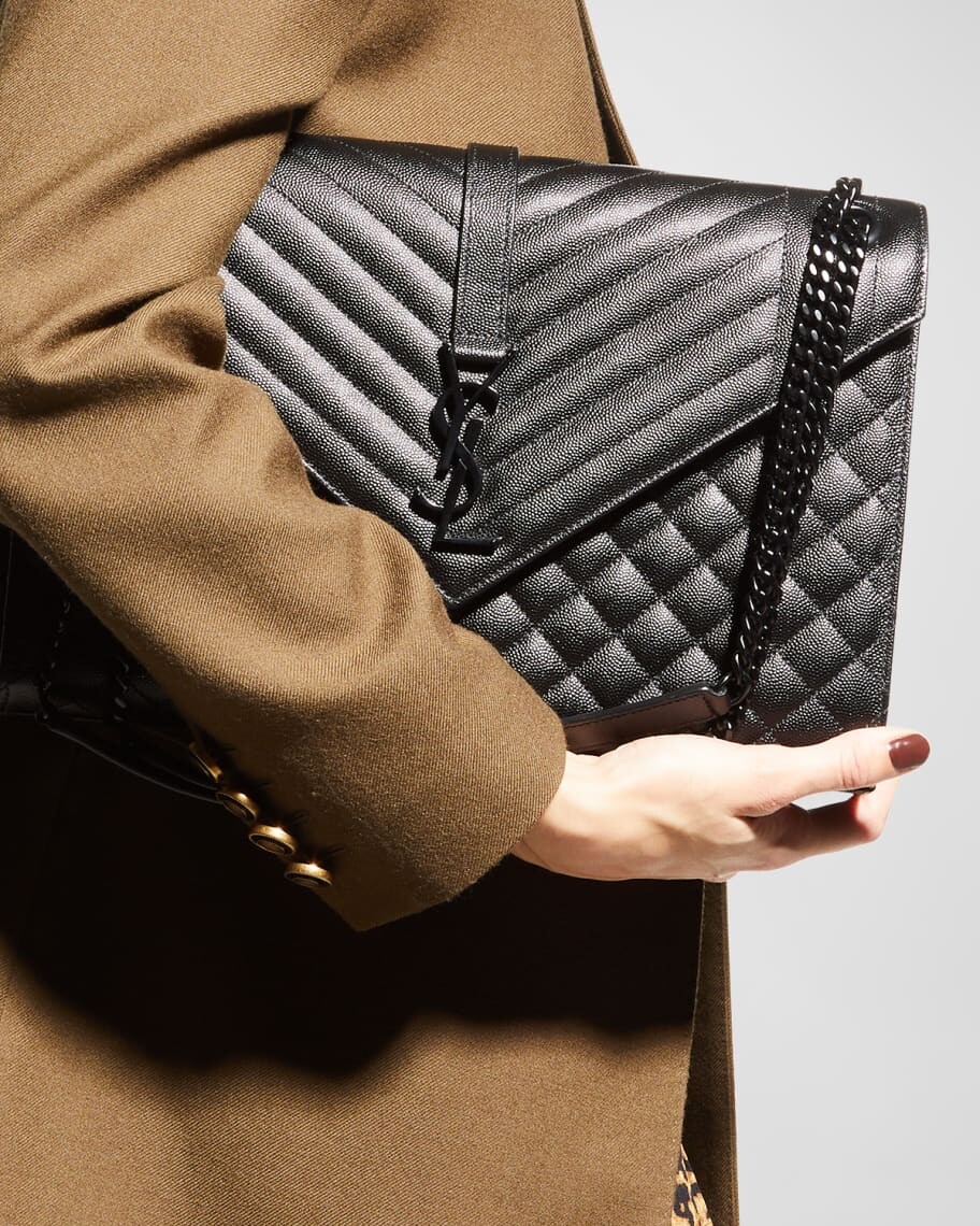 

Большая сумка через плечо с клапаном-конвертом Saint Laurent