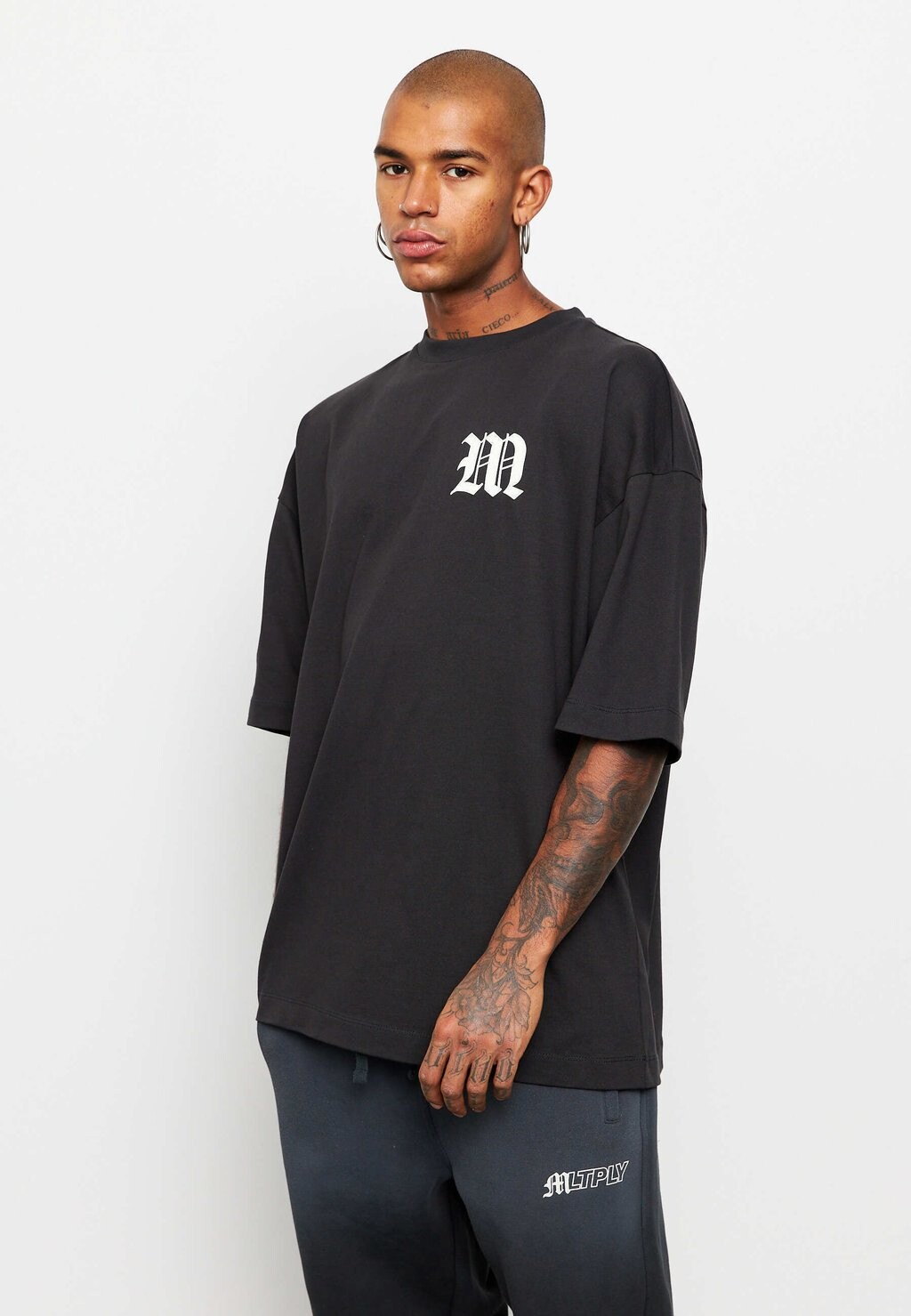 

Футболка с принтом Oversize Circle Multiply Apparel, цвет black soda washed