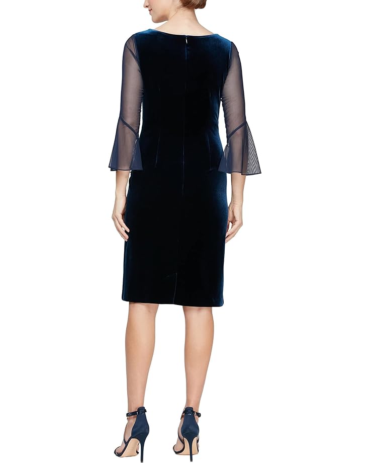 

Платье Alex Evenings Short Sheath Dress with Embellished Illusion Neckline and Bell Sleeves, цвет Imperial