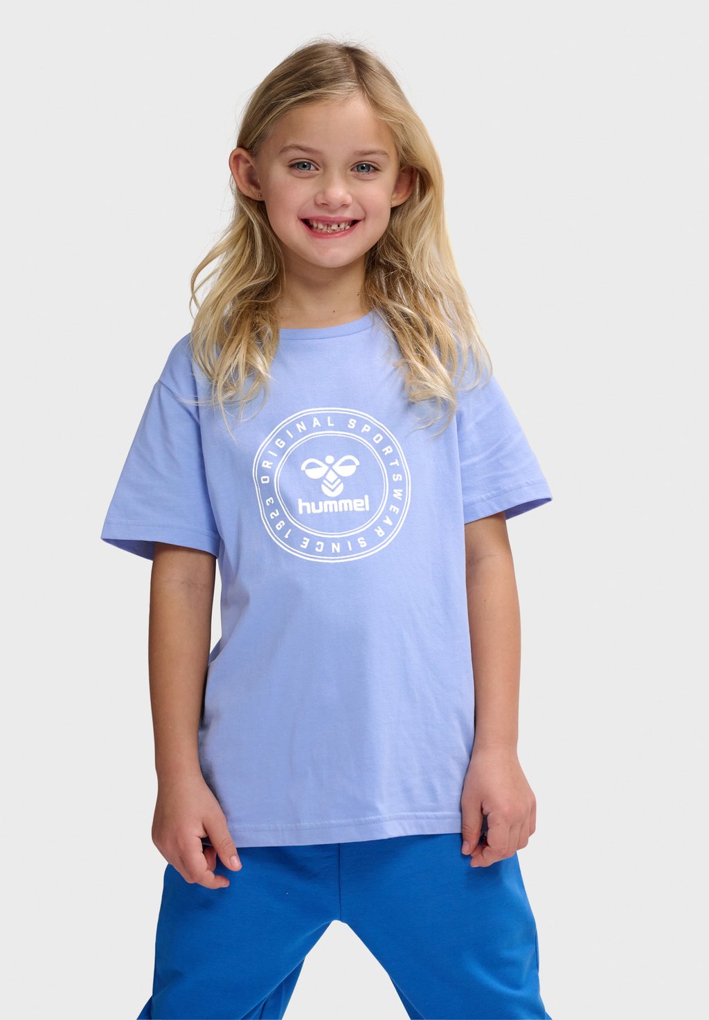 Футболка с принтом TRES CIRCLE Hummel, цвет hydrangea футболка с принтом tres hummel цвет blue surf