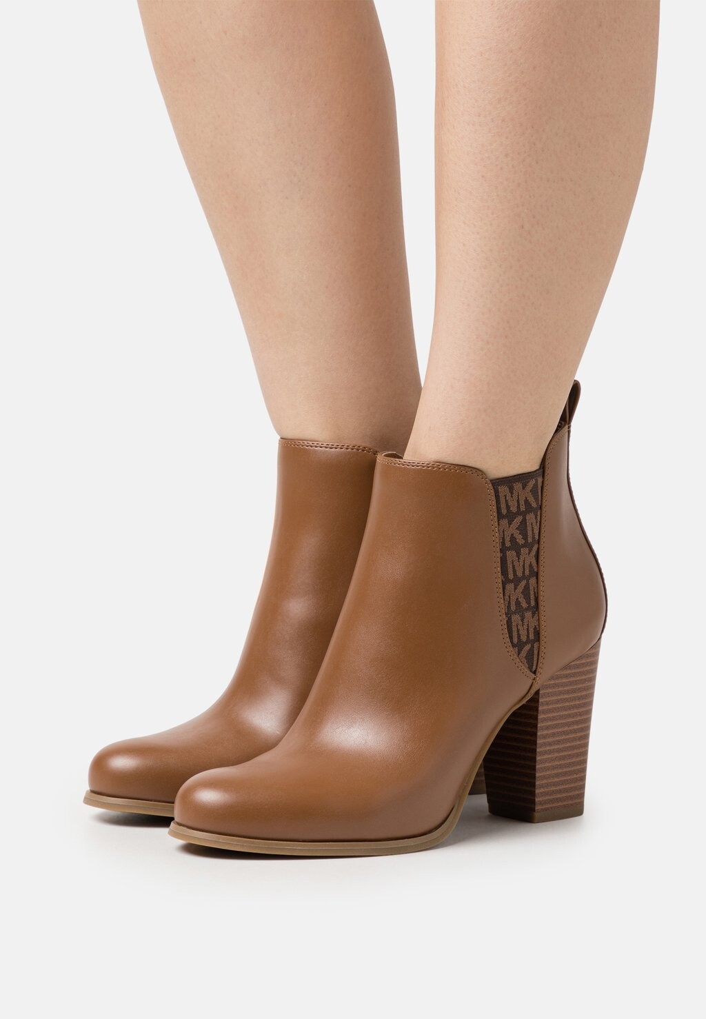 

Сумки Tacón MICHAEL Michael Kors EVALINE HEELED, цвет luggage