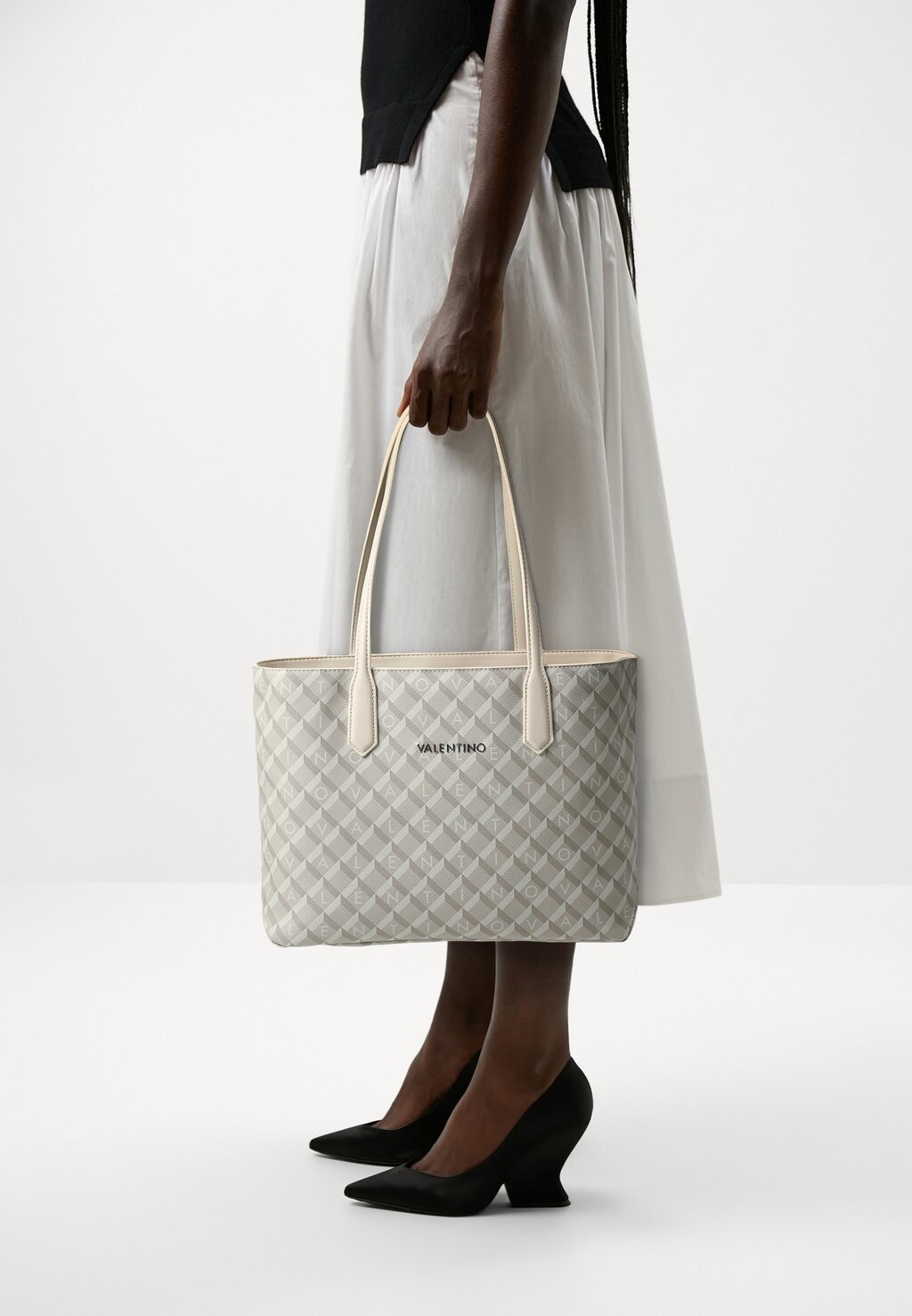 

Сумка BARRIO Valentino Bags, цвет ecru/multi-coloured