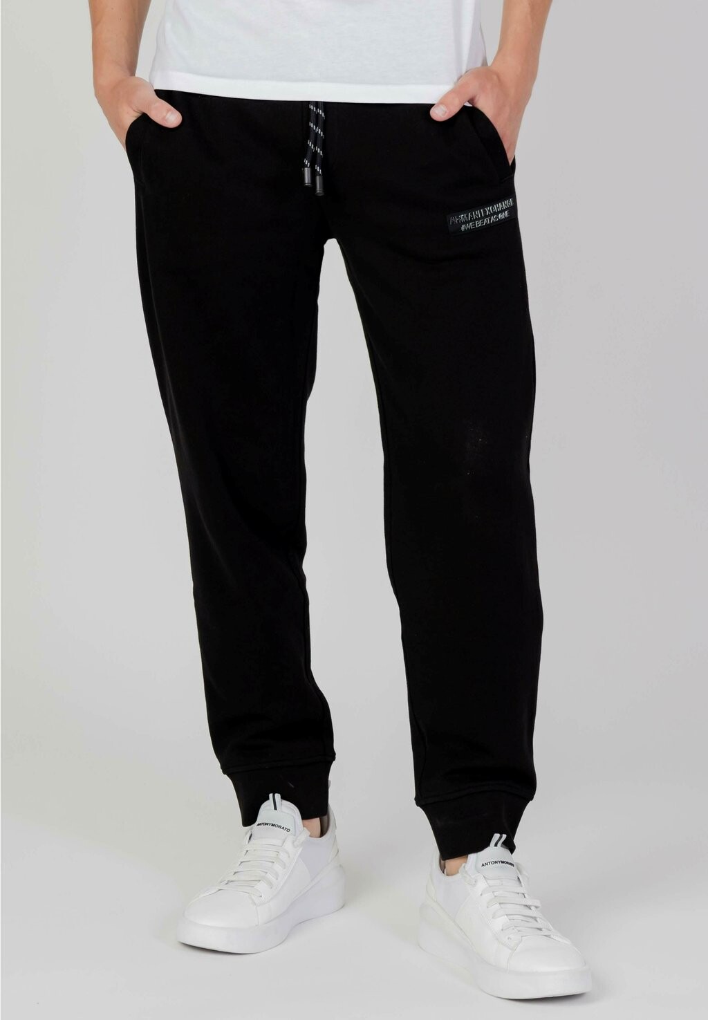 

Спортивные брюки Armani Exchange, черные