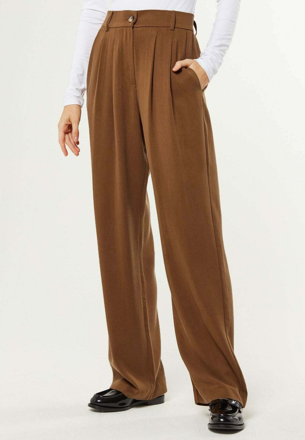 

Брюки CINNAMON STRAIGHT LEG OMNES, коричневый