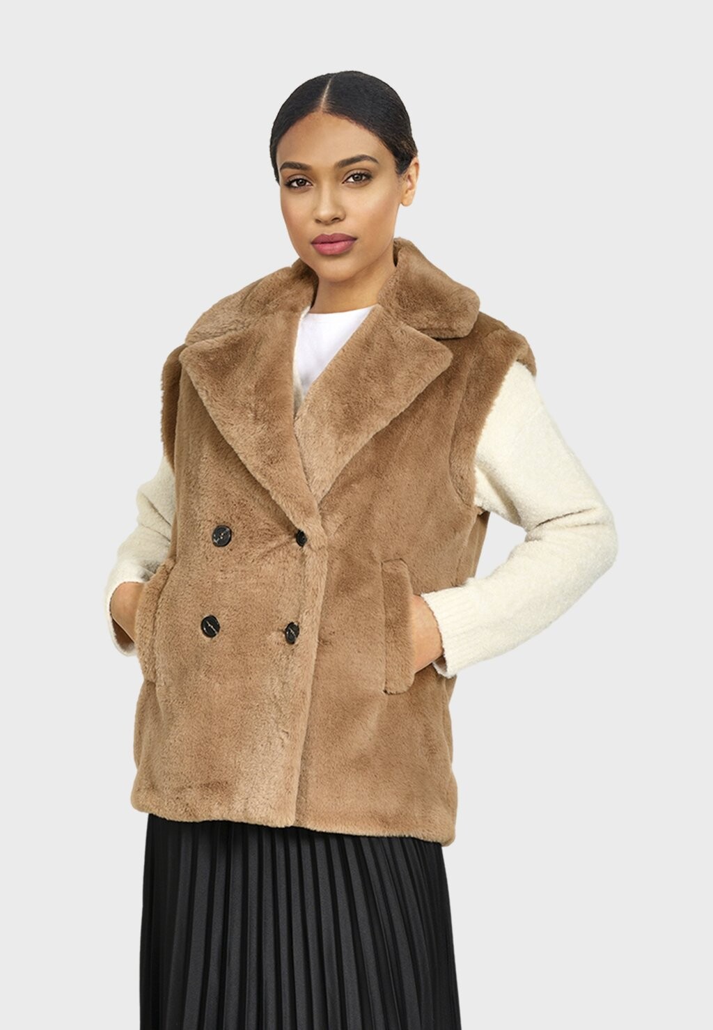 

Жилет Oakwood РЕДАКТИРОВАНИЕ, цвет hazelnut