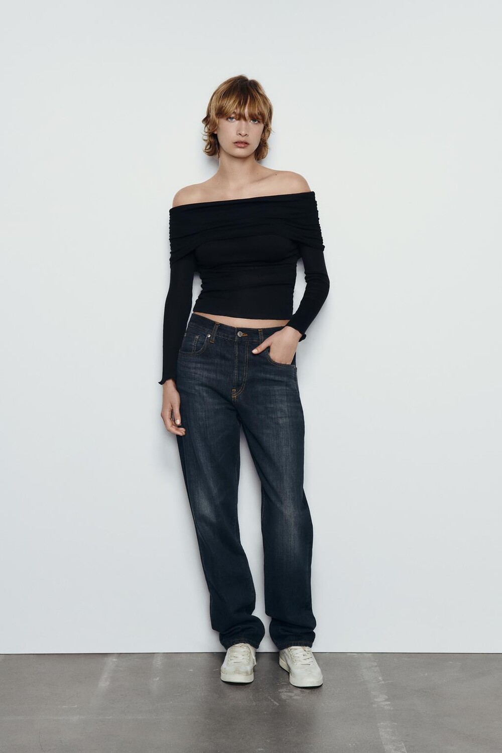 

Топ из полупрозрачного хлопка со сборкой ZARA, черный