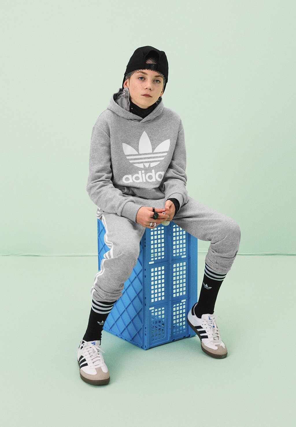 

Спортивные брюки Trefoil adidas Originals, цвет grey/white