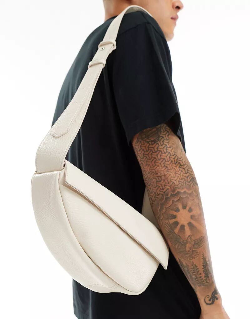 Мягкая сумка через плечо из искусственной кожи ASOS цвета экрю