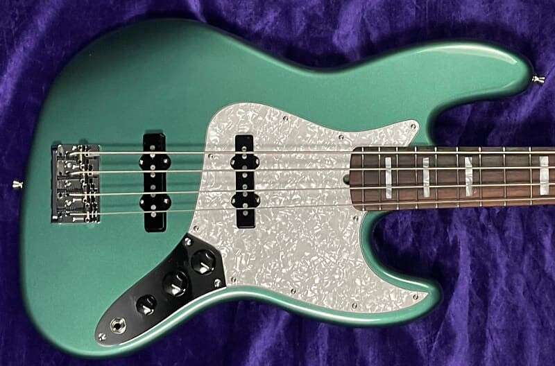 

Басс гитара Fender Adam Clayton Sign. Jazz, Sherwood Green / Rosewood