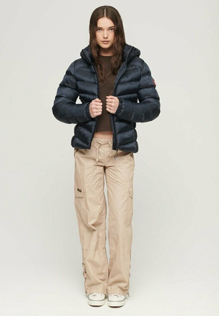 

Куртка Superdry С КАПЮШОНОМ FUJI, темно-синий