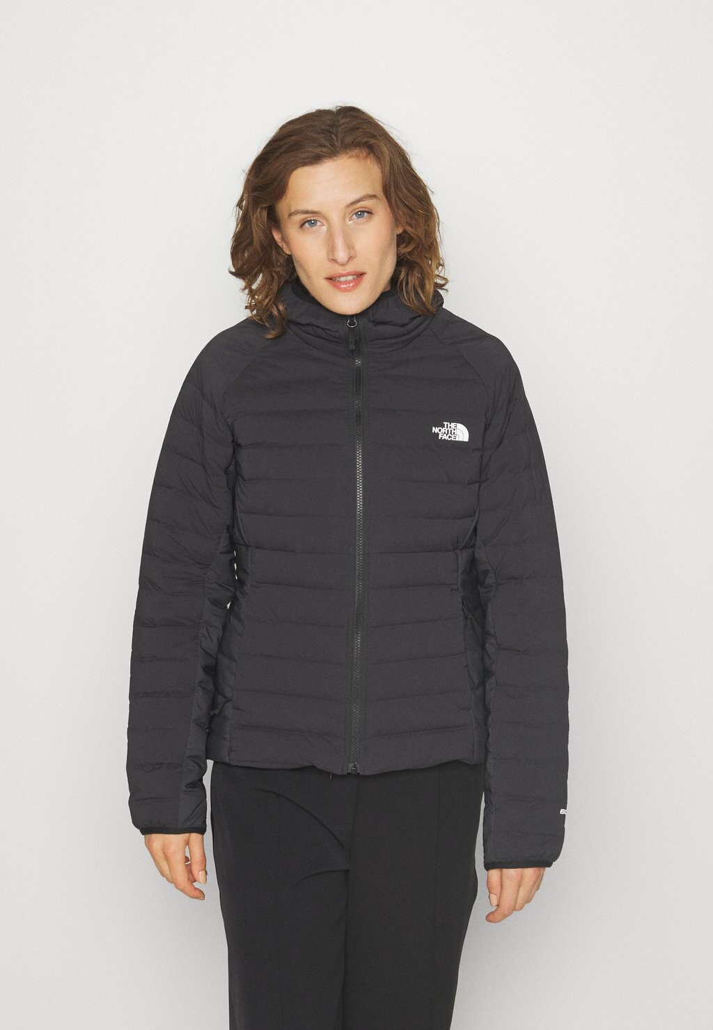 

Пуховик BELLEVIEW HOODIE The North Face, черный