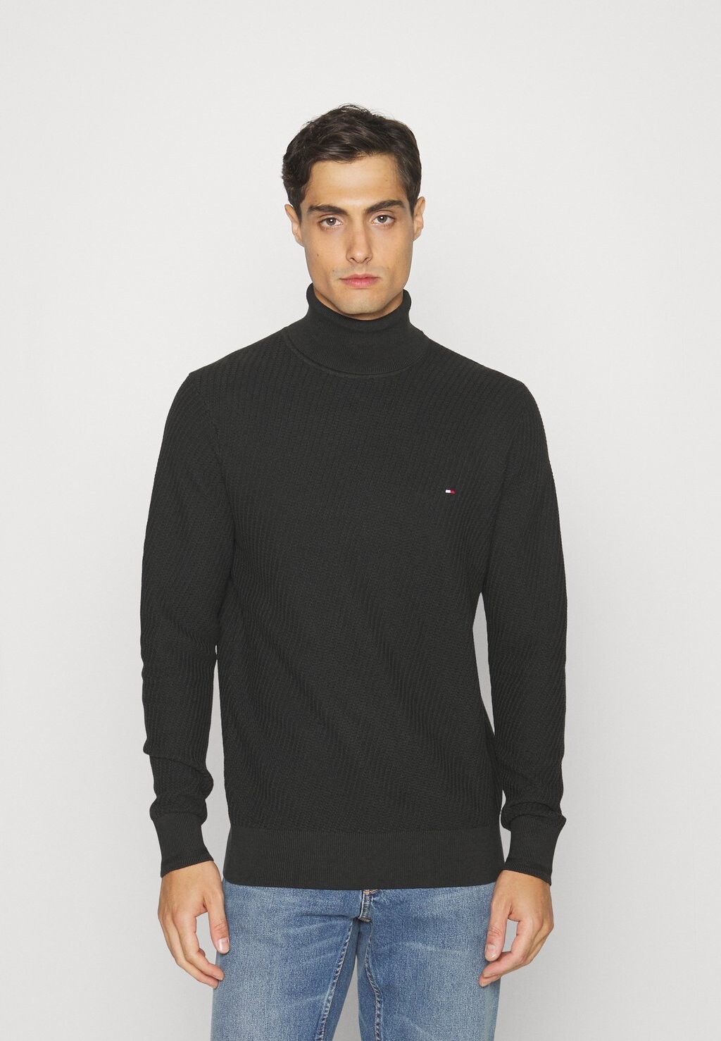 

Свитер Tommy Hilfiger