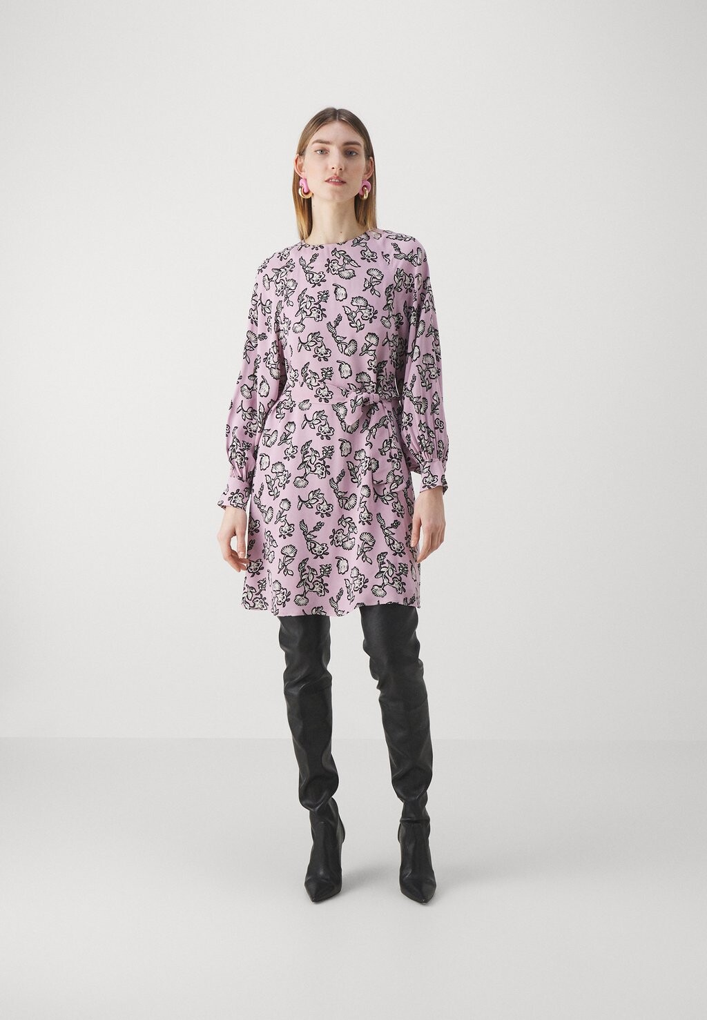 

Летнее платье Lola WEEKEND MaxMara, розовый