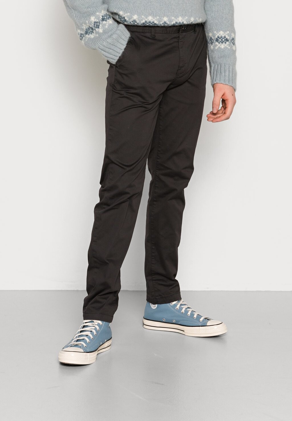 

Чиносы STUART CLASSIC REGULAR FIT Scotch & Soda, серый