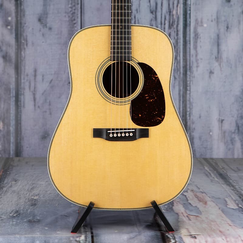 

Акустическая гитара Martin HD-28, Natural