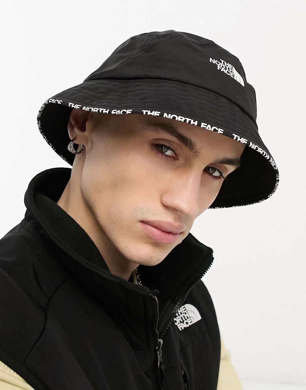 

Черная панама The North Face Cypress
