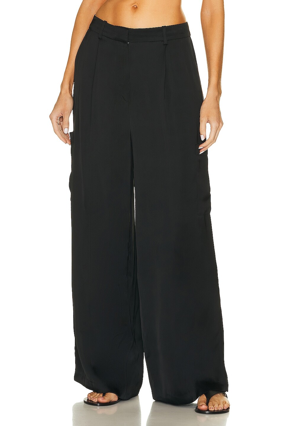 

Брюки Loulou Studio Carmel Cargo Wide Leg, черный