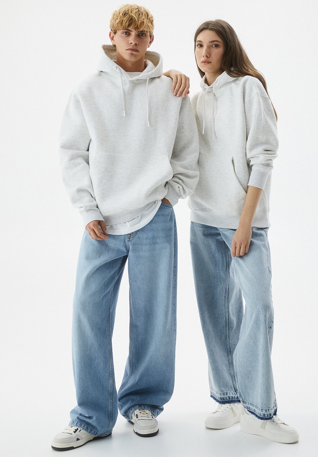 

Толстовка Basic Colored PULL&BEAR, цвет light grey